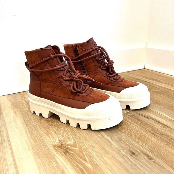 GIANNI BINI Wander Lust Lug Sole Platform Booties Rust Red Size 6.5 - Picture 3 of 8